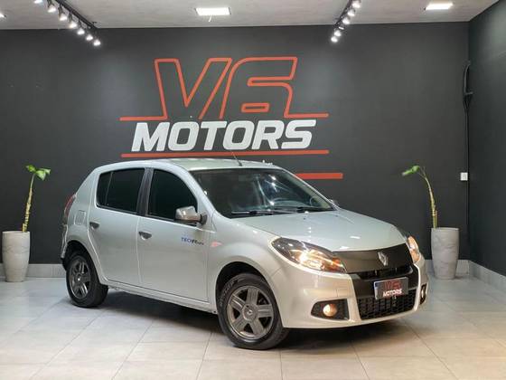RENAULT SANDERO 1.0 AUTHENTIQUE 16V FLEX 4P MANUAL RENAULT SANDERO 1.0 AUTHENTIQUE 16V FLEX 4P MANUAL